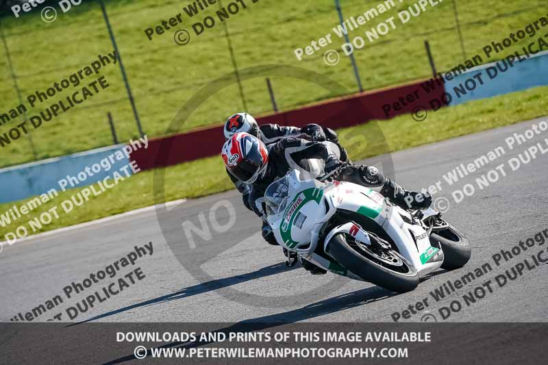 donington no limits trackday;donington park photographs;donington trackday photographs;no limits trackdays;peter wileman photography;trackday digital images;trackday photos
